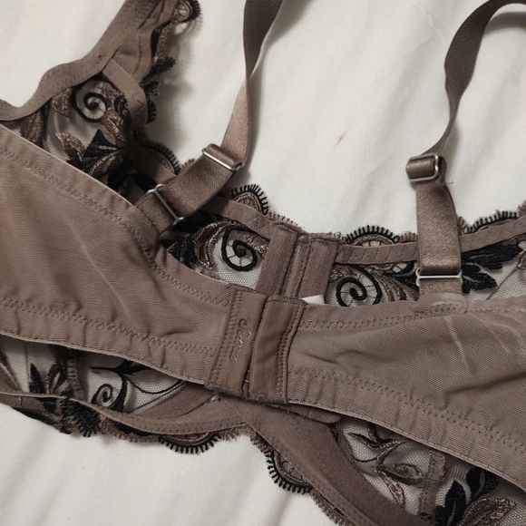 💙 EUC Bundle SOMA Brand Intimates Sensuous Lace Sheer Unlined Underwire, 36DD - Picture 11 of 12